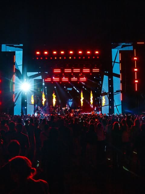 Zhara Fest stage with pyrotechnics